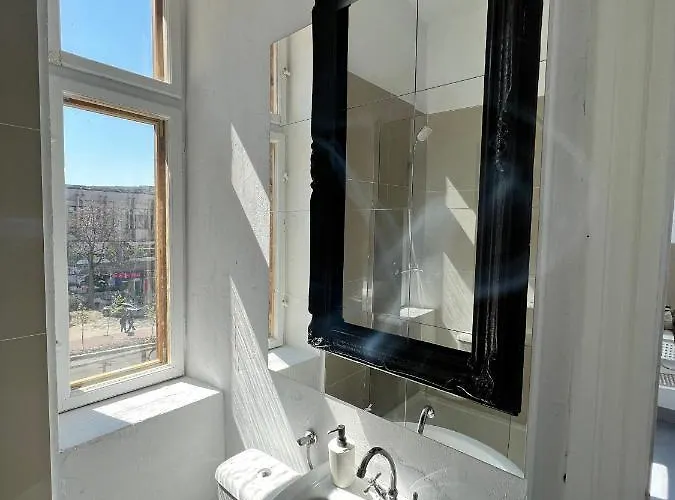 아파트 Sada Art Gallery 부쿠레슈티